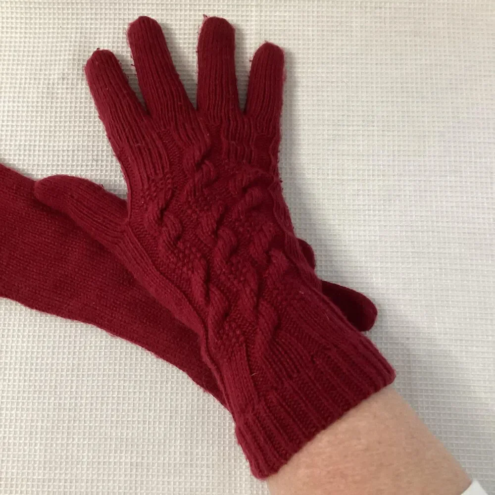 Vintage Ladies Berry Cable Knit Long Gloves MEDIUM